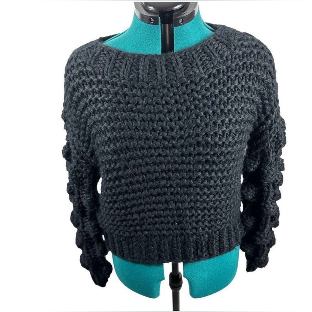 🖤 Black Heavyweight PomPom Small Sweater 🖤